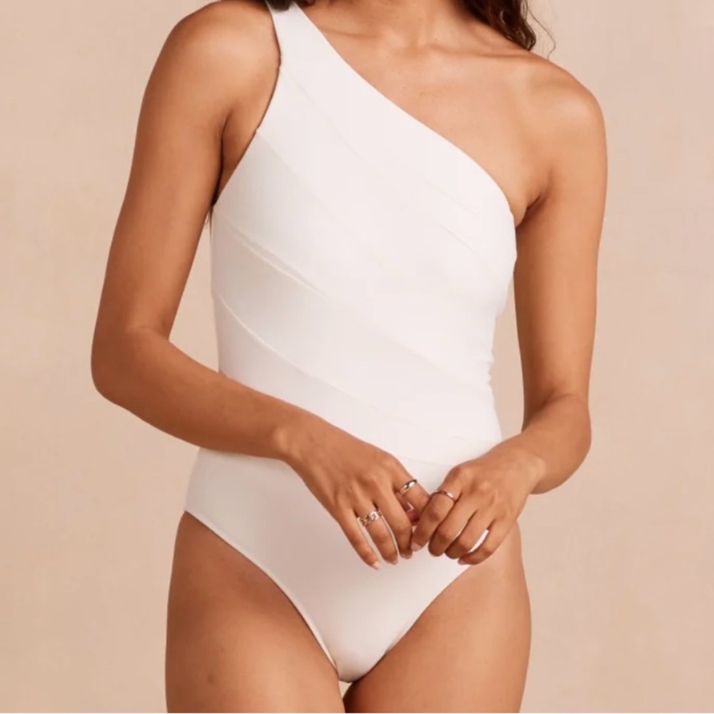 Summersalt White One-Shoulder Swimsuit